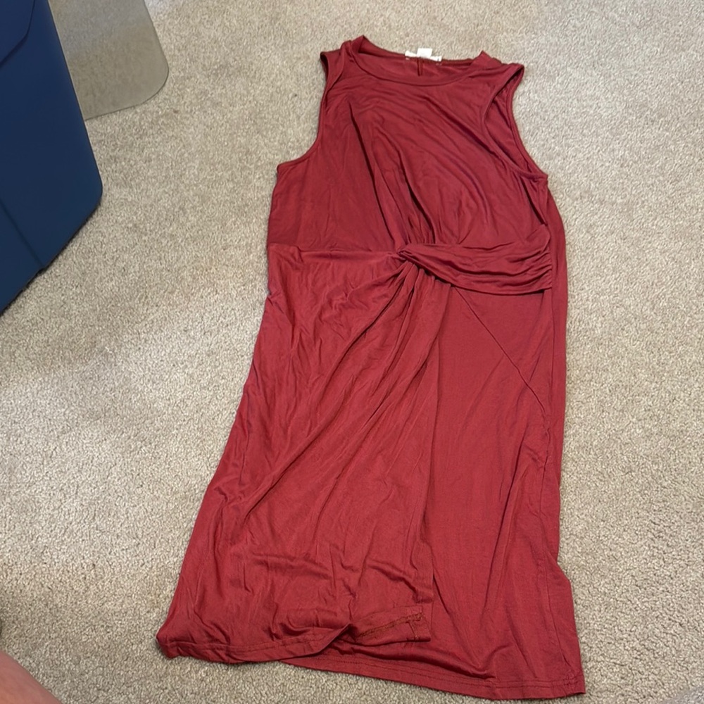 Love Riche Sleeveless Red Dress